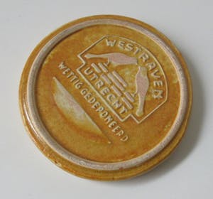 Faience- en Tegelfabriek Westraven - Zeer zeldzame Polychrome Cloisonne onderzetter ontwerp Dirk Zwanink '23-'34 kopen? Bied vanaf 1!