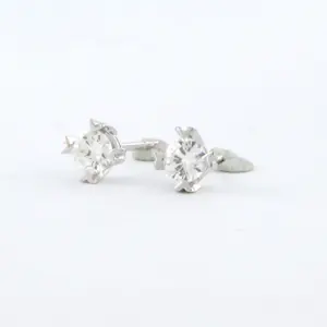 18k gouden solitair oorknoppen met briljant geslepen diamant 0.24ct F/G - VS/SI kopen? Bied vanaf 350!