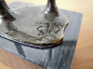 Corry Ammerlaan - Prachtig beeldje op sokkel " BEDANKT " kopen? Bied vanaf 35!