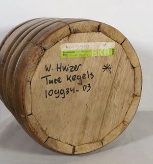 Aart Huizer - Hout en metaal, Kegel II (Groot) kopen? Bied vanaf 1!