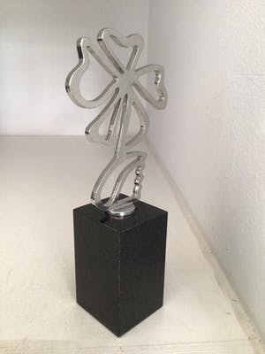 Corry Ammerlaan - Sculptuur “ MEER DAN GELUK ! “ kopen? Bied vanaf 1!