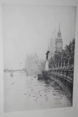 Rowland Langmaid - Londen - het RAF memorial en Houses of Parliament - ets kopen? Bied vanaf 60!