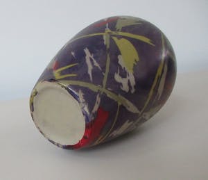 Niet of onleesbaar gesigneerd - Keramisch vaasje met abstract decor kopen? Bied vanaf 1!