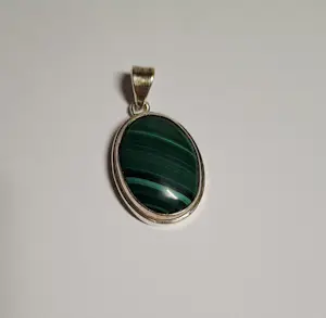 Nieuwe zilveren hanger met malachiet kopen? Bied vanaf 55!