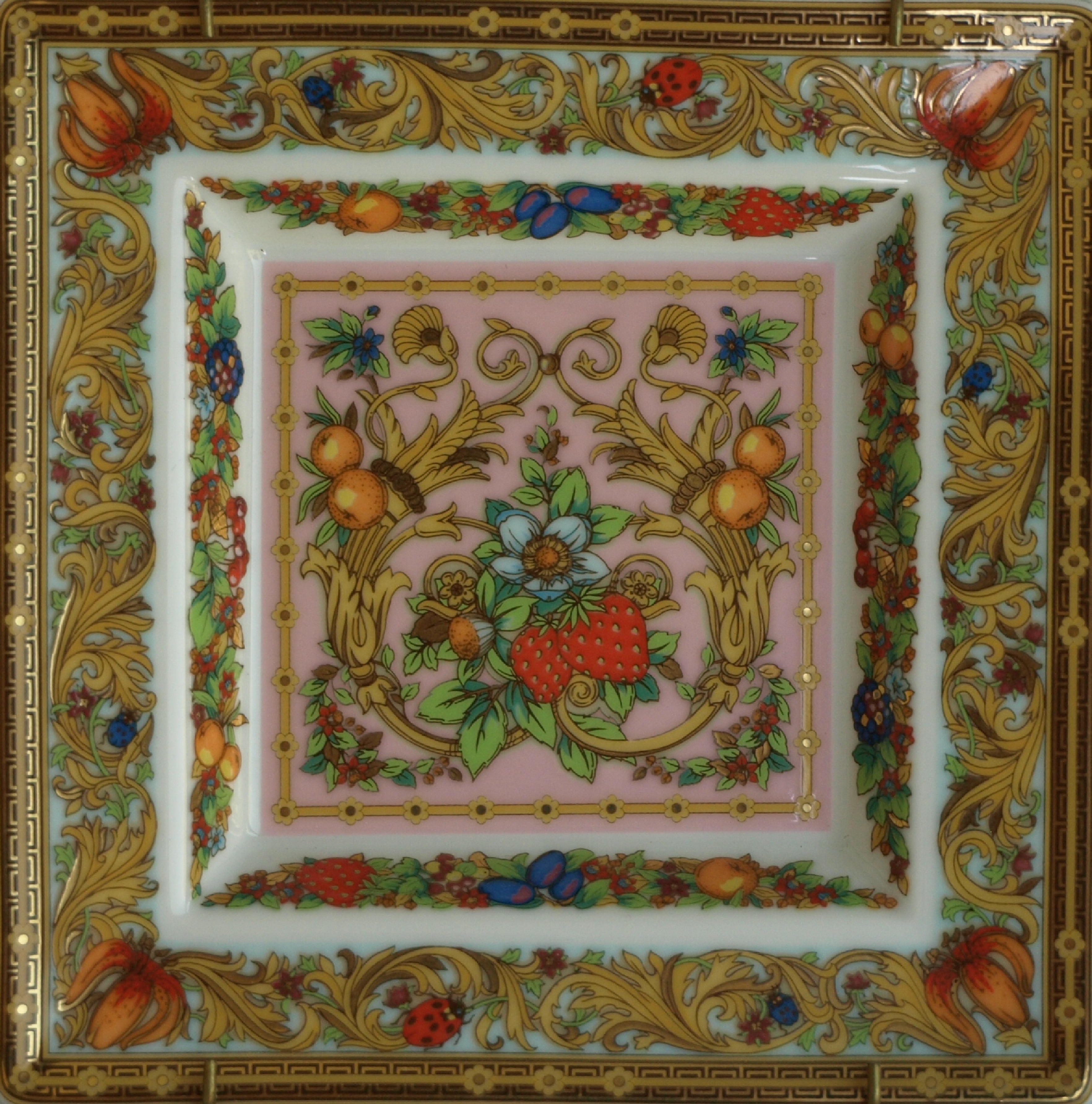Gianni Versace - Versace meets Rosenthal – Le Jardin de Versace – Vierkant schaaltje verkocht voor € 58!