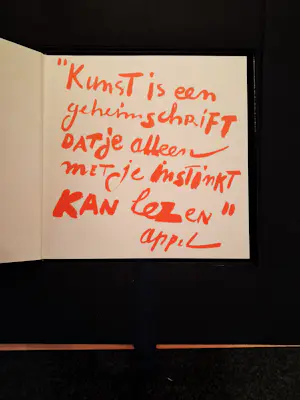 AcheterKarel Appel - Schilderskist Karel Appel met gesigneerd boek? Enchérissez de 895!