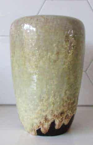 De Steenuil - Fat Lava aardewerk vaas - Henk Goosen verkocht voor € 18!