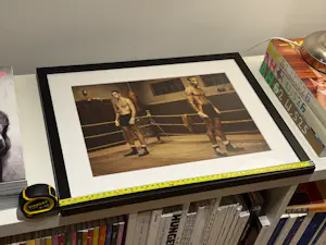 Erwin Olaf - 'De Boksschool' (Hope Series, 2005) - Gesigneerd & Persoonlijke Inscriptie kopen? Bied vanaf 1000!