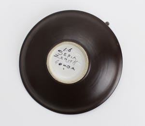 Plateelbakkerij Zenith - plateel schaaltje - Willem Stuurman -Sepia 616 kopen? Bied vanaf 20!