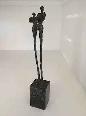 Corry Ammerlaan - Sculptuur “ DANK “. 28 cm hoog - gesigneerd kopen? Bied vanaf 1!