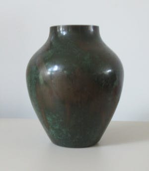 Curiosa - WMF Ikora Paul Haustein School Messing vaas kopen? Bied vanaf 50!