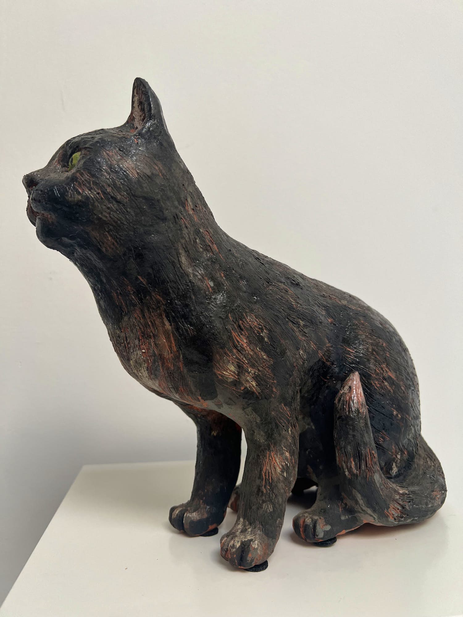 Tine Goudriaan-van Waning - Keramiek sculptuur | 'Poes' kopen? Bied vanaf 1!