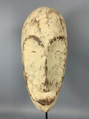 Dogon - 210127 Old African Tribal used mask from the Galoa - Gabon. kopen? Bied vanaf 65!