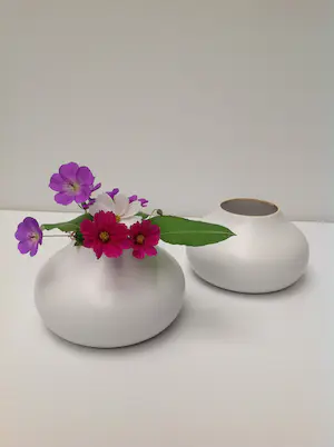 Ruudt Peters - Object/ Gebruiksvoorwerp bestaande uit twee containders van steengoed kopen? Bied vanaf 95!