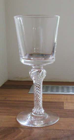 Royal Leerdam - Roemer Taverne klein model verkocht voor € 10!