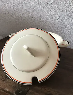 Societe Ceramique - Art Deco Schaal, terrine, gemerkt en genummerd kopen? Bied vanaf 1!