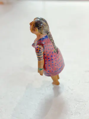 Niet of onleesbaar gesigneerd - Vintage hangende keramiek kunstwerk, pop, jaren '70 kopen? Bied vanaf 1!