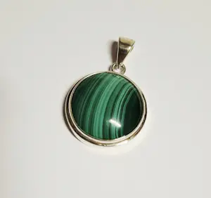 Nieuwe zilveren hanger met ronde malachiet kopen? Bied vanaf 65!