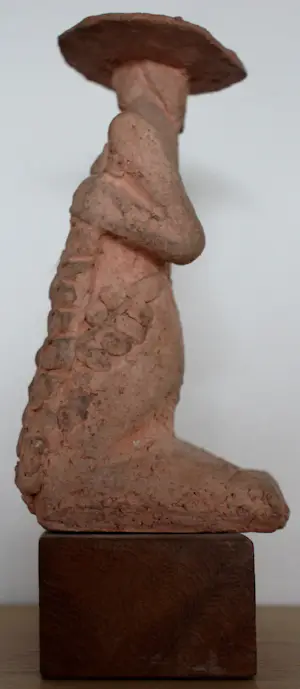 Fred Carasso - Terracotta beeld: vrouw met koren - 1940 kopen? Bied vanaf 995!