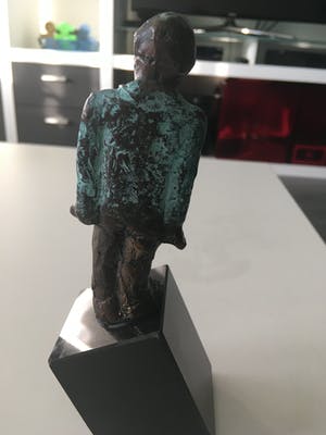 Sjer Jacobs - Mooi bronzen 'Menneke' kopen? Bied vanaf 305!