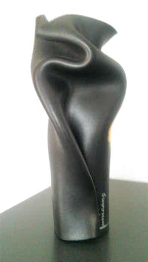 Henk Jurriaans - object/vaas, gesigneerd verkocht voor € 59!