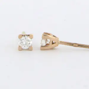 18k rood gouden oorknoppen bezet met briljant geslepen diamant 0.26ct F/G -VS/SI kopen? Bied vanaf 275!