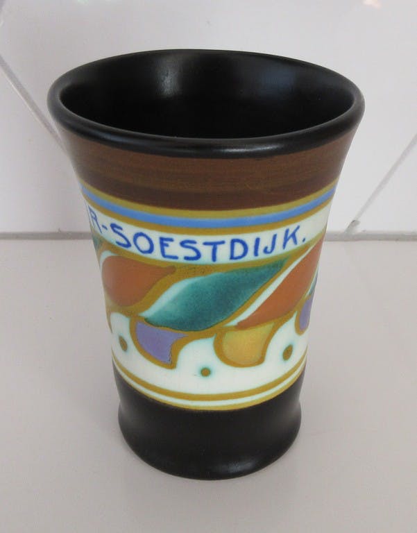 Niet of onleesbaar gesigneerd - Zenith - Mat platelen beker decor Spa "Souvenir Soestdijk" kopen? Bied vanaf 1!