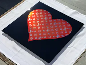 Diederik Van Apple - World Love Red LV – Limitierte Auflage 1/10 kopen? Bied vanaf 480!