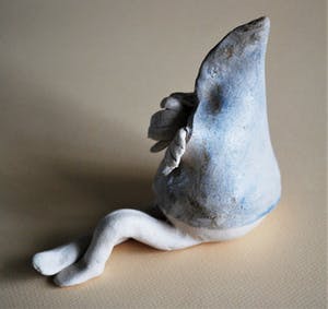 Niet of onleesbaar gesigneerd - zittend figuur kopen? Bied vanaf 1!