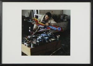 Nico Koster - Foto, Karel Appel aan het werk - Ingelijst kopen? Bied vanaf 120!