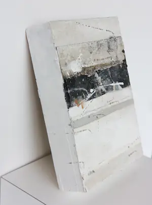 Ron van der Werf - Uniek werk in gemengde techniek op hout / wandobject, Zonder titel kopen? Bied vanaf 125!