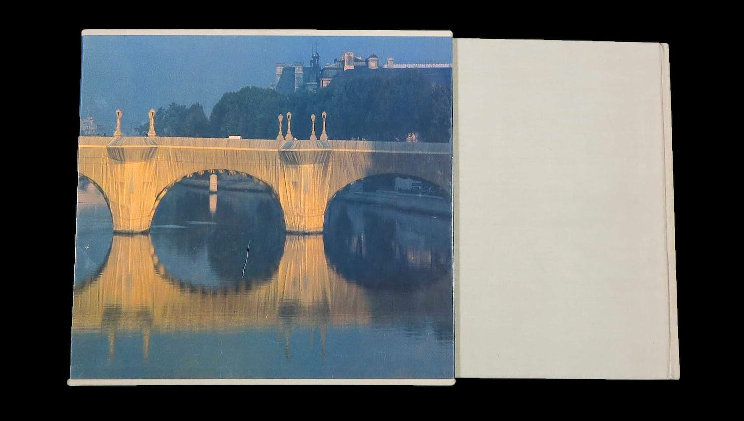 Christo - Uitgave van 'Christo: the Pont Neuf, Wrapped' verkocht voor € 250!
