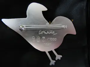 Corneille - Broche met gekleurd emaille, Jaski Art Gallery kopen? Bied vanaf 60!