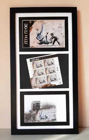 AcheterBanksy - FCK PTN! Banksy ingelijst - Complete set? Enchérissez de 100!