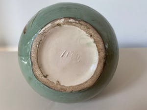 Niet of onleesbaar gesigneerd - Art Nouveau majolica vaas kopen? Bied vanaf 1!