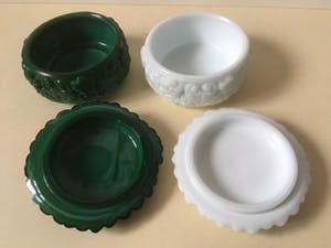 Frantisek Pazourek - 2 Art Deco dekseldozen kopen? Bied vanaf 44!