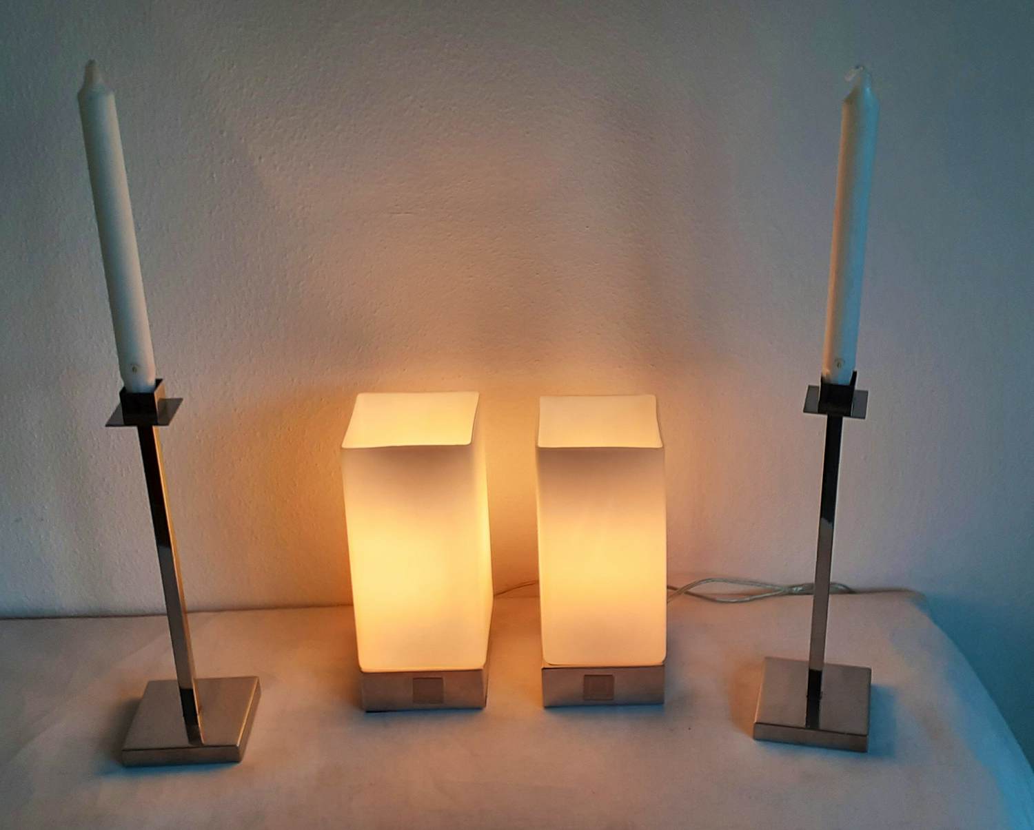 Jan des Bouvrie - Touch Cubic Lampen met Cubic kandelaars verkocht voor € 50!