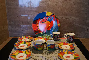 Corneille - grote schaal, 6 bordjes en 4 koffiekoppen met illustraties kopen? Bied vanaf 50!