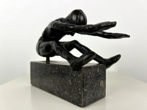 Gerard Lageman - Bronzen scultpuur | 'Turner' | jaren '80 kopen? Bied vanaf 1!