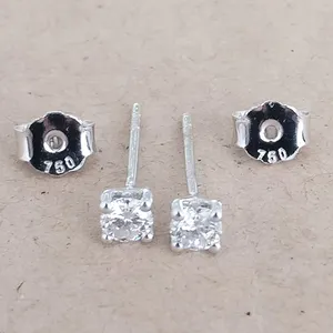 0.61 ct Diamond Solitaire Earrings kopen? Bied vanaf 360!