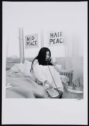 Nico Koster - Foto, Yoko Ono at Hilton Amsterdam kopen? Bied vanaf 100!