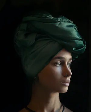 Lidiia Khaikara - Eves Garden kopen? Bied vanaf 90!