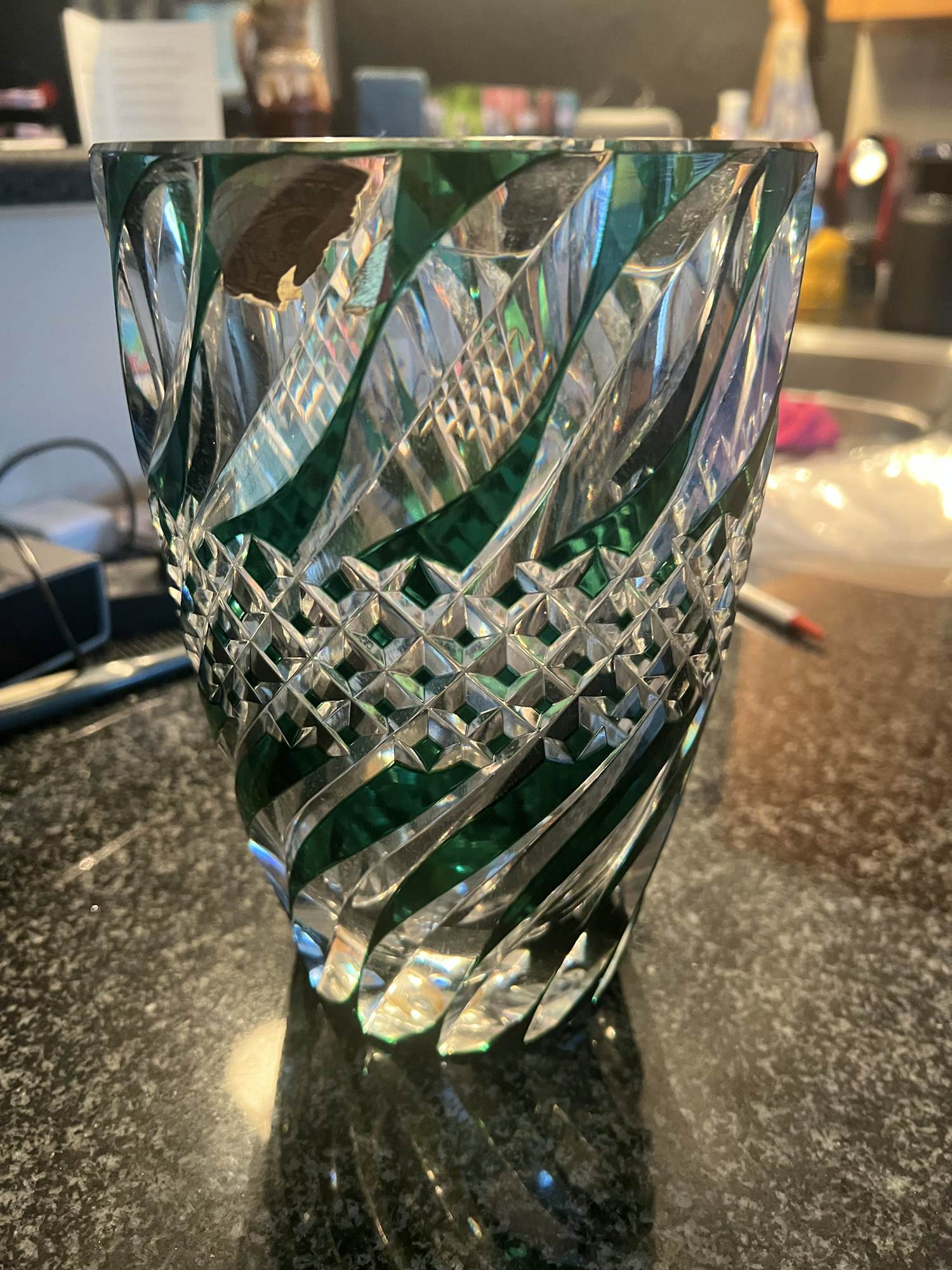 Val-Saint-Lambert - Groen en witte vaas kopen? Bied vanaf 150!