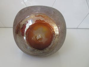 Johann Loetz Witwe - Art Nouveau Oranje glazen Irise knijpvaas kopen? Bied vanaf 85!