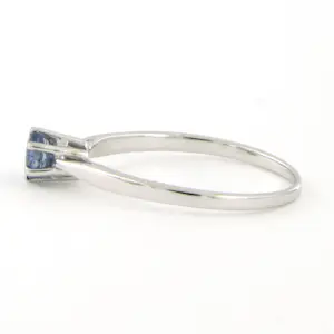 14k gouden solitaire ring met saffier tot. 0.26ct - 1.5 gram - ringmaat 17.25/54 kopen? Bied vanaf 140!