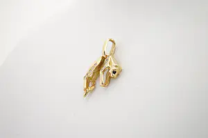 157-  Massief 18 krt geel-gouden Panter hanger - met diamant & saffier kaufen? Bieten Sie von 270!