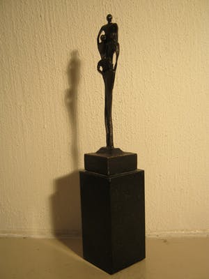 Corry Ammerlaan - Sculptuur - "Working Apart Together" kopen? Bied vanaf 40!