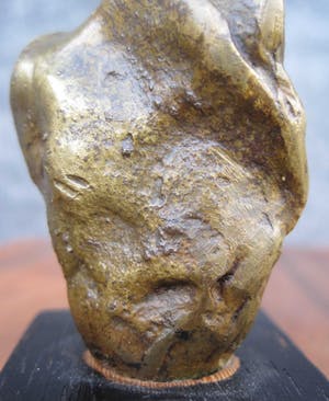 Brons (Onbekend) - Voortschrijdende vrouw. kopen? Bied vanaf 40!