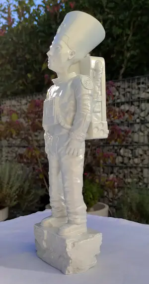 Imbue - XL Ancient Astronaut Nefertiti (Pearl White) kopen? Bied vanaf 270!