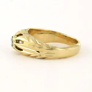 14k geelgouden ring met roos geslepen diamant tot. 0.06ct - 6.0 gram kopen? Bied vanaf 440!